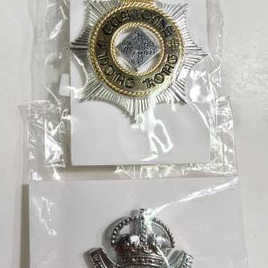前朝港英政府皇冠頭,香港海關,水務署徽章兩個