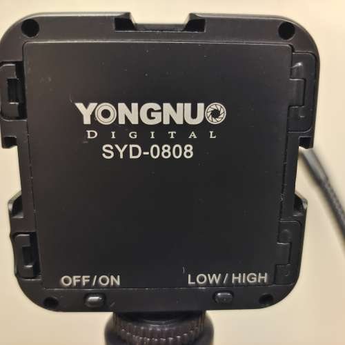 永諾 YONGNUO SYD-0808 LED 補光燈連三腳架及夾架