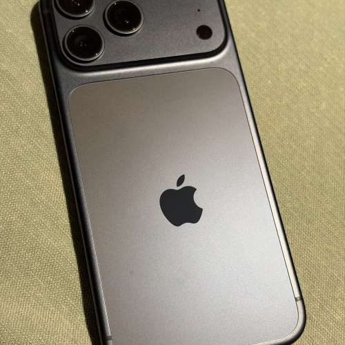 Iphone 17 pro max blue 藍色 1tb 有 apple care