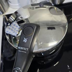 * 德國制 * WMF * 壓力煲 （高壓鍋） *