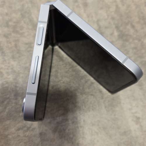 Samsung Z Flip 6 5G 12+256GB 香港行貨 全新一樣