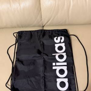 80%新索袋Adidas
