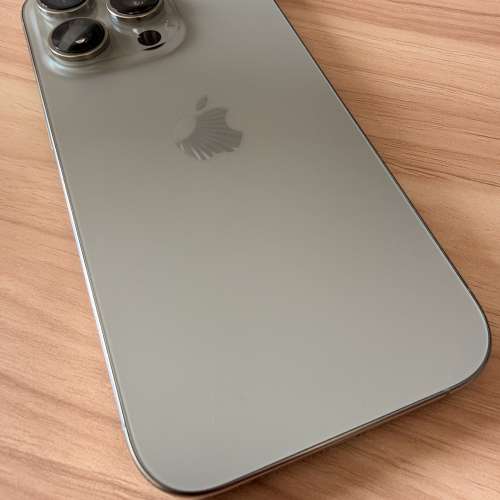 iPhone 16 Pro 256GB 原色鈦金屬 90% New (with AppleCare+ until 16/11/26)