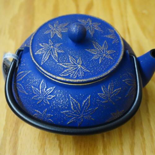 日本製  岩鋳 Iwachu 急須 0.65L 南部鉄器 藍色金花 南部鐵器茶壼 Iron Teapot Mad...