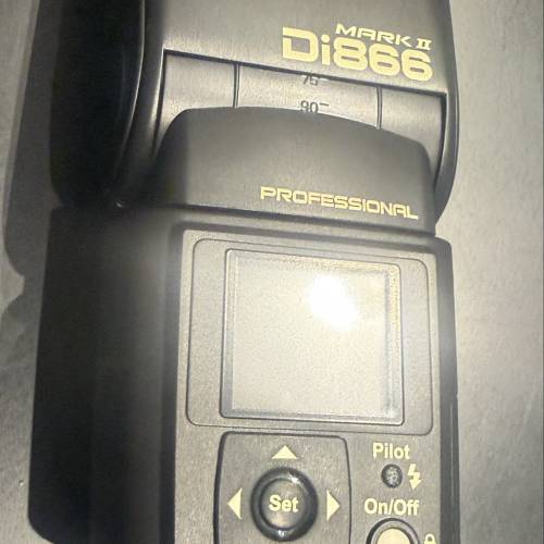 【全套放售】Nikon 鏡頭群 + 閃燈腳架防潮箱