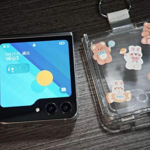 90%新 Samsung Galaxy Z Flip 5 8+256GB 白色 水貨 單Sim Flip5 摺機 內屏幕有小彩點