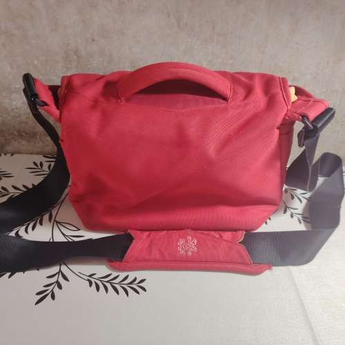 澳洲品牌 CRUMPLER 紅色相機袋