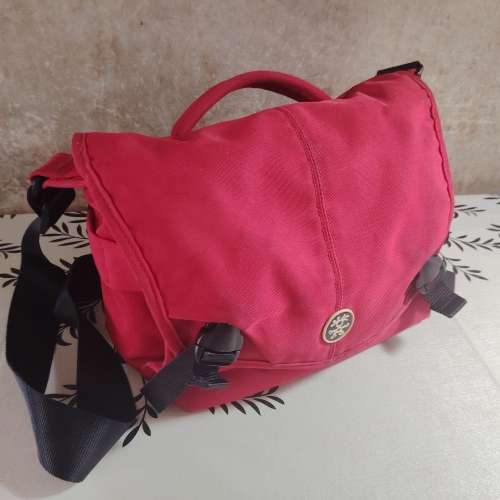 澳洲品牌 CRUMPLER 紅色相機袋