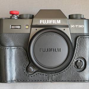 9成新 X-T30 行貨淨機身 連真皮皮套 快門按鈕 加長眼罩 FULL SET 個人覺得比 X-T4 ...