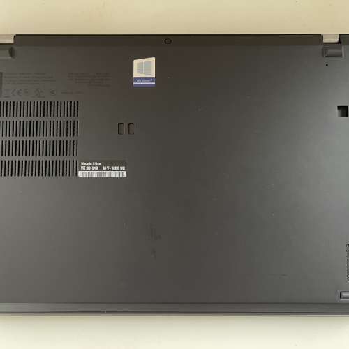 Lenovo x390 i7 thinkpad 512gb ssd
