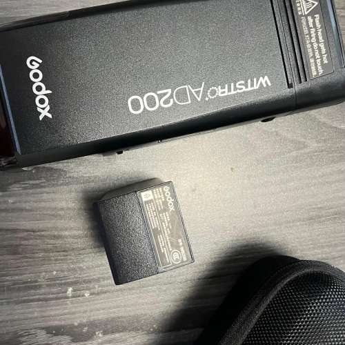 執屋清理 - 神牛Godox AD200 閃光燈