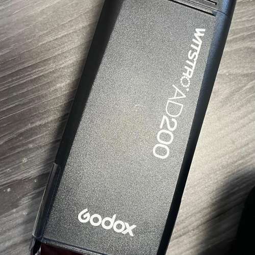 執屋清理 - 神牛Godox AD200 閃光燈