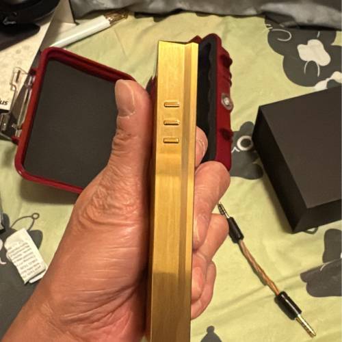 SP2000 gold 完美機身，換咗新電池