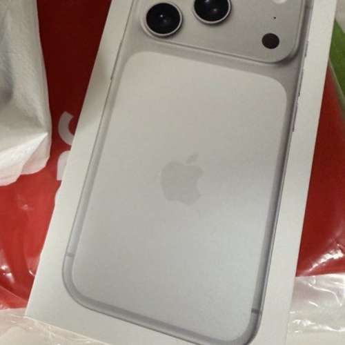[全新] 未開封 iPhone 17Pro max 256GB (銀) 9900$/ 17Pro 256GB (橙) 8900$