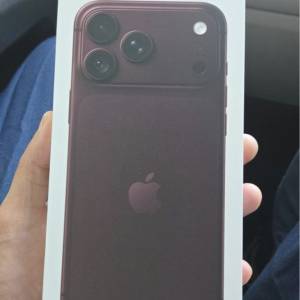 原價放iphone18 pro max 2tb 红色
