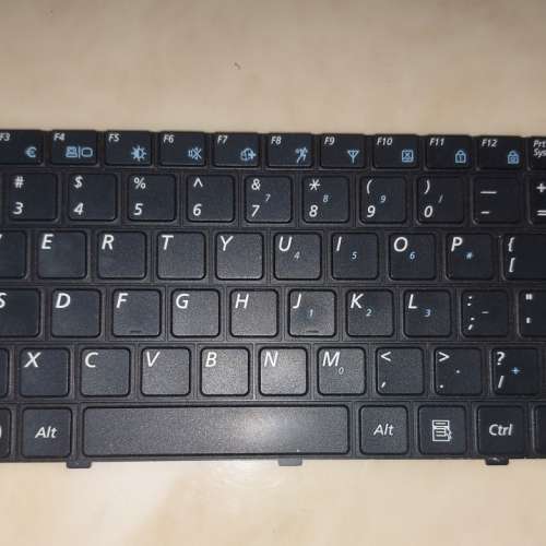 MSI CX500, LENOVO  Y470, SAMSUNG R430 Notebook Keyboard