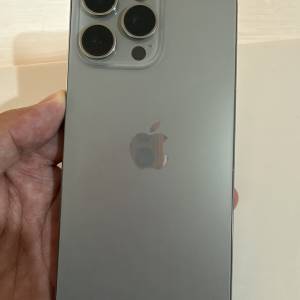 iPhone 15pro max512gb,港行原色鈦金屬，電池健康度88，完美冇花，冇修冇拆，所有原...
