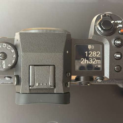 FUJIFILM X-H2