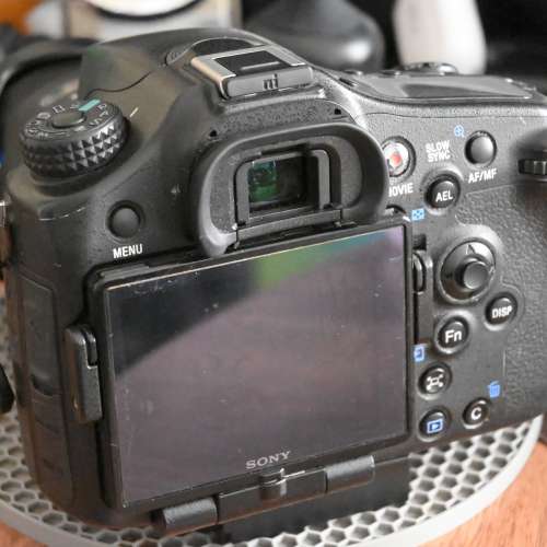 Sony A77 ii  and ZA DT 16-80mm T*                                   not FE mount