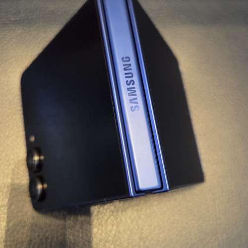 Samsung Z Flip 7 藍色 5G 12+256GB 香港行貨 全新一樣