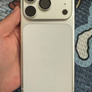 iphone 17pro 512有保養有盒