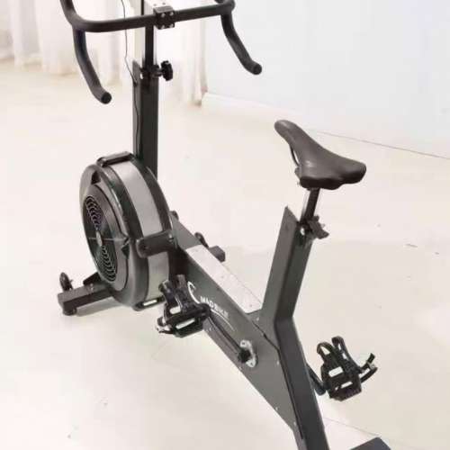 接近全新  CrossFit 風阻健身單車