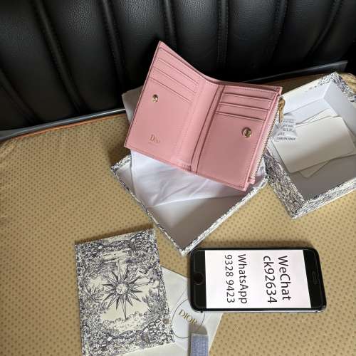 Lady Dior Dahlia 錢包