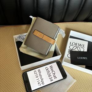 LOEWE 雙折 拉鏈錢包