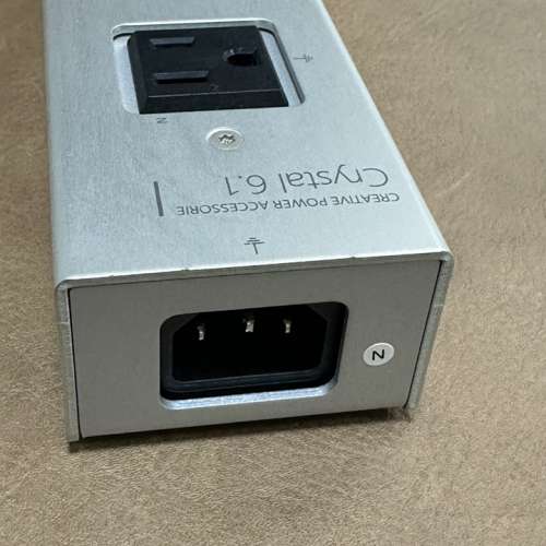 KOJO TECHNOLOGY Crystal 6.1 發燒美式電源排插拖板