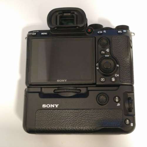 Sony A7III 數碼相機連原廠VG-C3EM直倒 A73