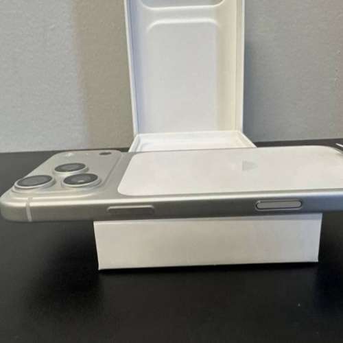 Apple Iphone 17 Pro Max 512GB HK Version For Sale
