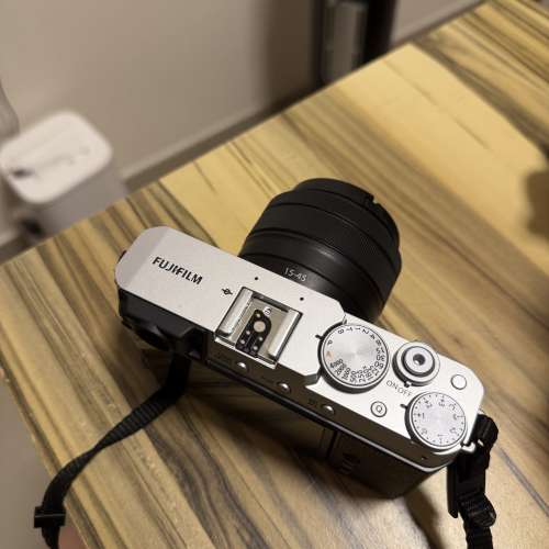 Fujifilm XE4（銀色）