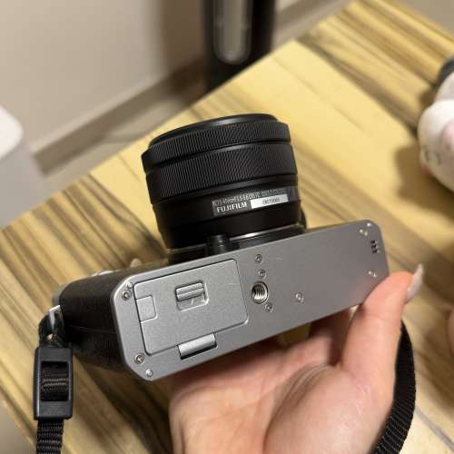 Fujifilm XE4（銀色）
