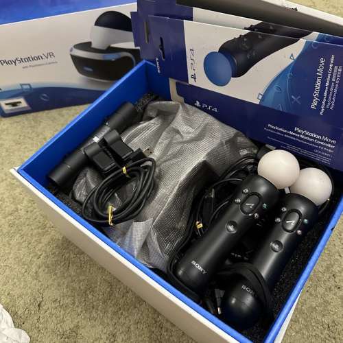 SONY PS4 Playstation VR CUH-ZVR1 with Camera CUH-ZEY2 + Set of Move