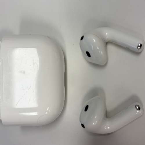 Airpods 4