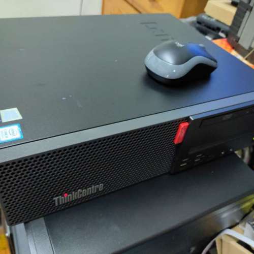 Lenovo m720s book pc (i5 8400)