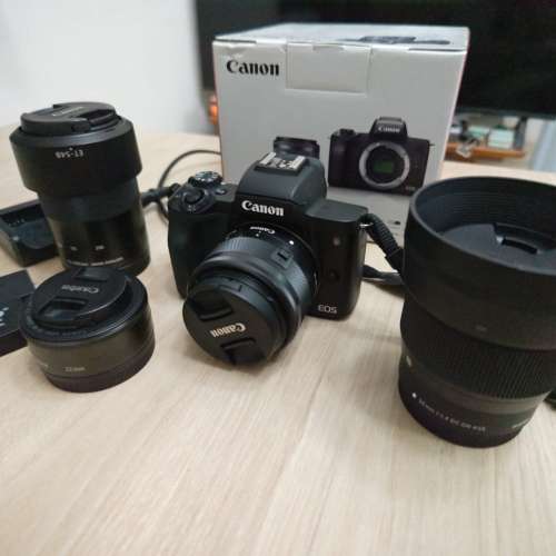 99% new Canon M50 1545 22 f2 55-200 mm Sigma 56 f1.4