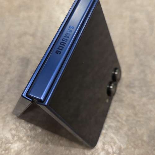 Samsung Z Flip 7 藍色 5G 12+256GB 香港行貨 全新一樣 全套有盒