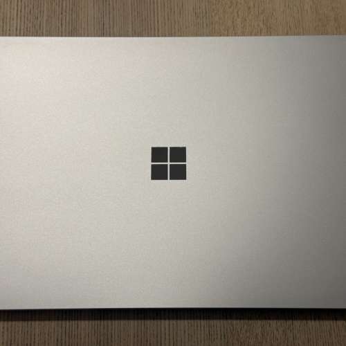 (不議價)Surface laptop 3 15 i7 16GB RAM 256GB SSD