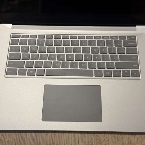 (不議價)Surface laptop 3 15 i7 16GB RAM 256GB SSD