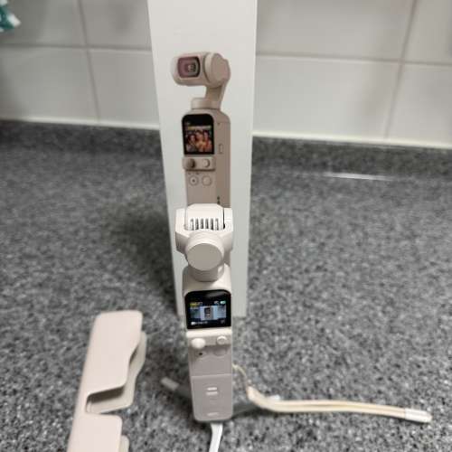 DJI Pocket 2 日落白 限定版 套裝 (包所有配件齊) 送圖中三腳架 + 保護貼(以貼上)
