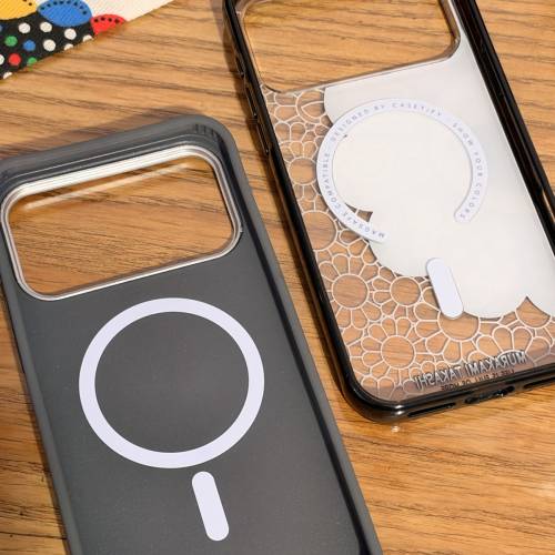 99%新，Casetify iphone 18 pro max 手機殼