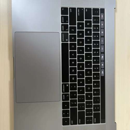 Macbook Pro 16 2019 (下半部，無屏幕）