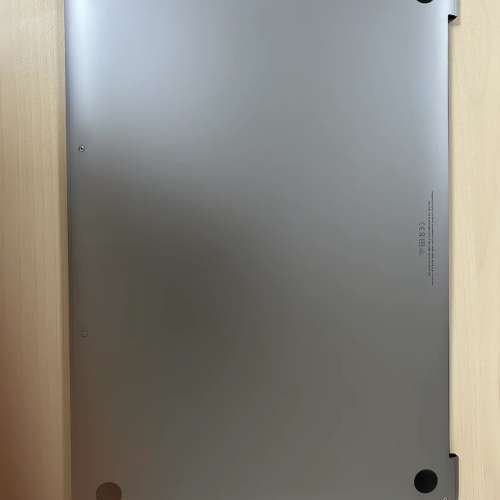 Macbook Pro 16 2019 (下半部，無屏幕）