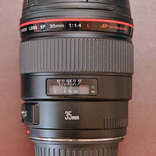 Canon EF 35mm f/1.4L USM