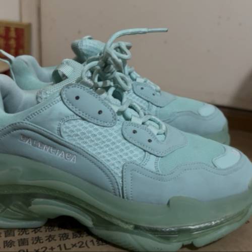 綠色 Triple S 波鞋，碼數41