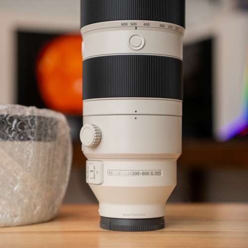 Sony FE 200-600mm f/5.6-6.3 G OSS Lens