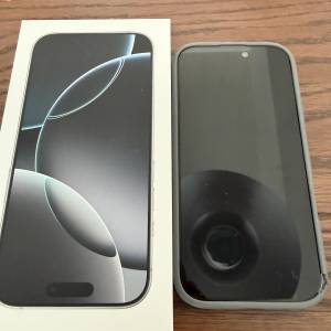 iPhone 16 pro 256gb titanium