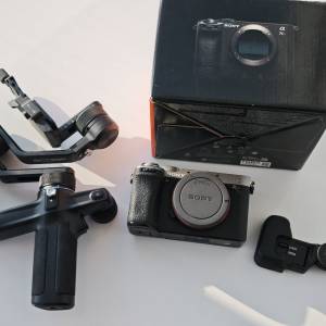 ［送Feiyu Scorp Mini］80%新 Sony Alpha ILCE-7CR a7C R 高像素 61MP 銀色機身 A7C...