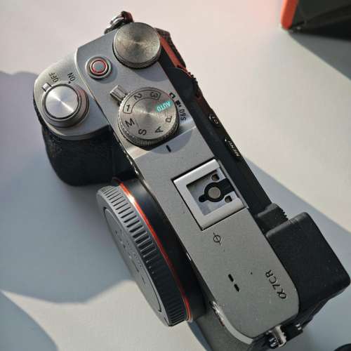 ［送Feiyu Scorp Mini］80%新 Sony Alpha ILCE-7CR a7C R 高像素 61MP 銀色機身 A7C...